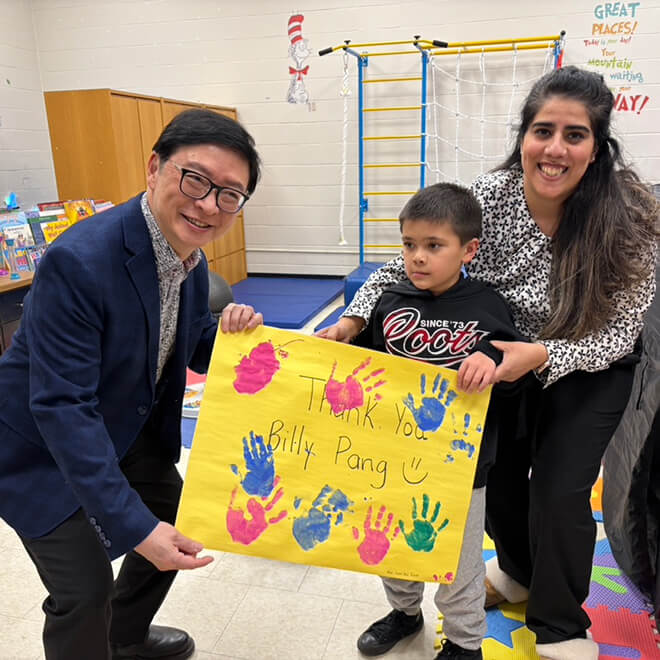 MPP Billy Pang visits Giant-Steps